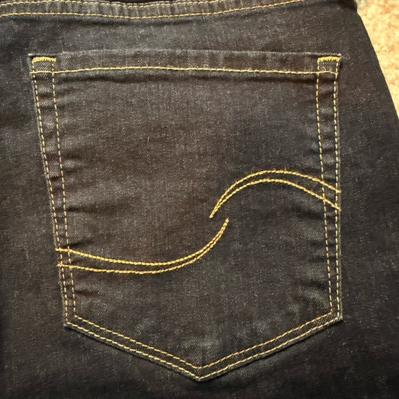 Signature by Levi Strauss Gold Dark Indigo Mid Rise BootcutTag Size 12m (31x32) - Picture 5 of 16